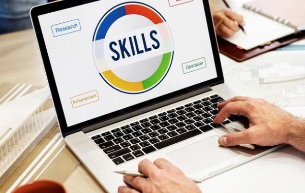 Facem digitalizare, dar cu cine? România, pe ultimul loc în UE la capitolul competențe digitale